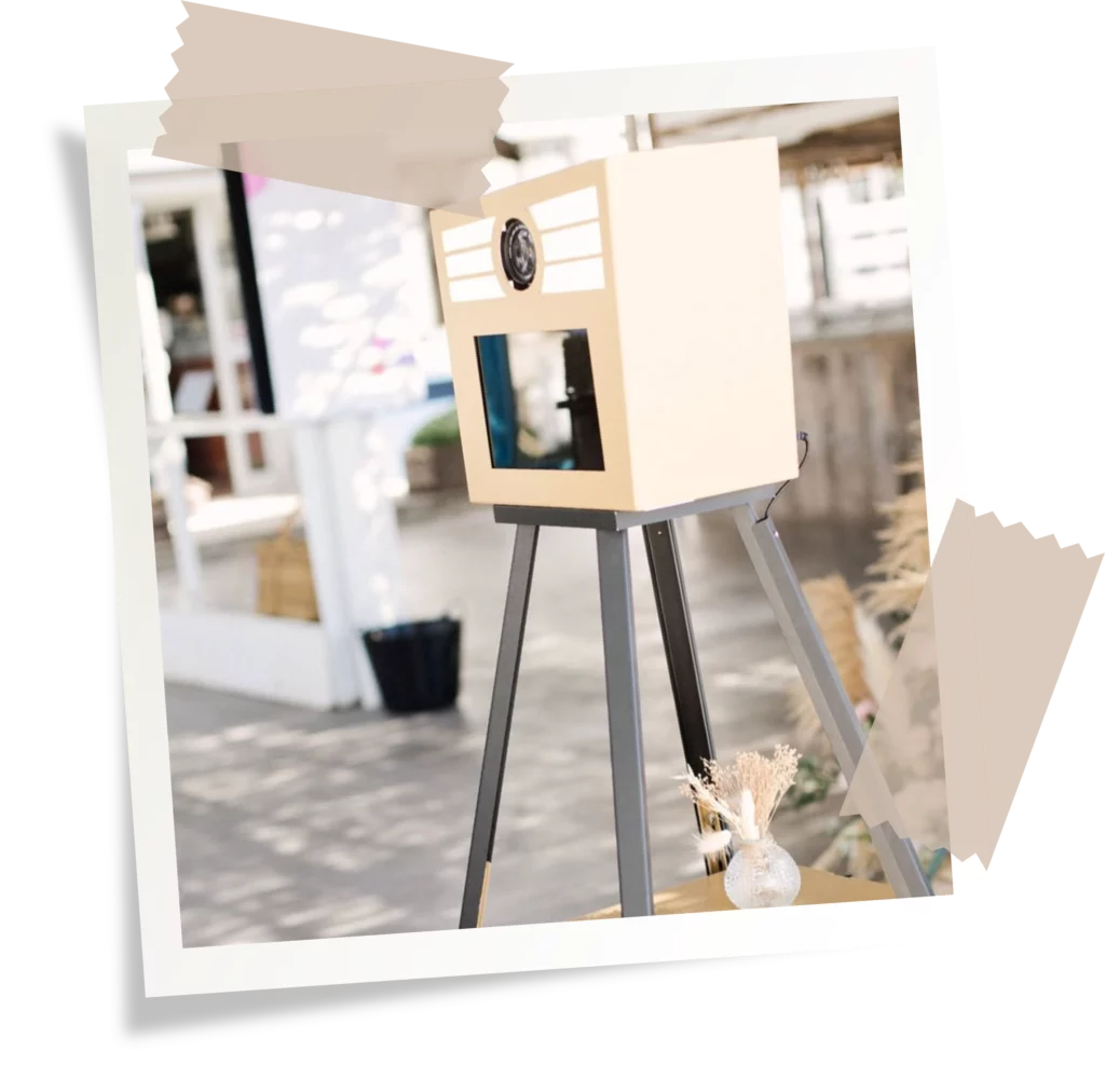 Simone c'est dans la boîte